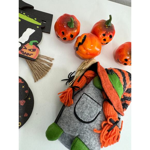 NWOT 9 Piece Halloween Table Top Decor Set Witch Pumpkin Gnome Hat Decoration - Picture 7 of 8